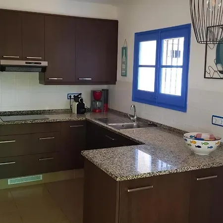 Haus Mit Gemeinschaftsbadewanne In Torroella Montgri 度假居 托罗埃利亚-德蒙特格里