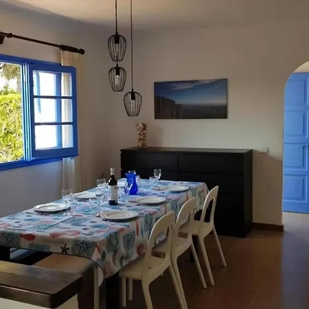 Haus Mit Gemeinschaftsbadewanne In Torroella Montgri Holiday home Torroella De Montgri