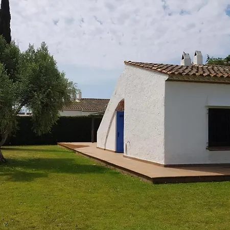 Holiday home Haus Mit Gemeinschaftsbadewanne In Torroella Montgri Torroella De Montgri