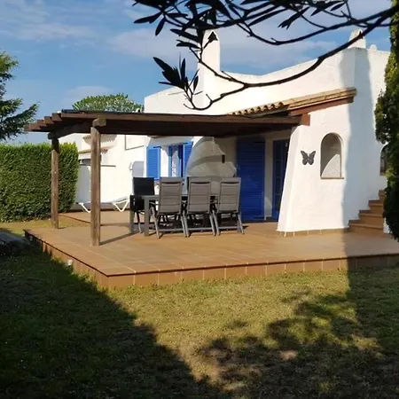 Holiday home Haus Mit Gemeinschaftsbadewanne In Torroella Montgri