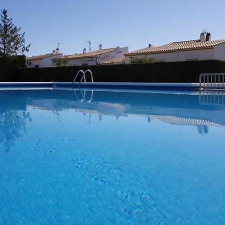 Haus Mit Gemeinschaftsbadewanne In Torroella Montgri Holiday home