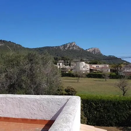 Holiday home Haus Mit Gemeinschaftsbadewanne In Torroella Montgri