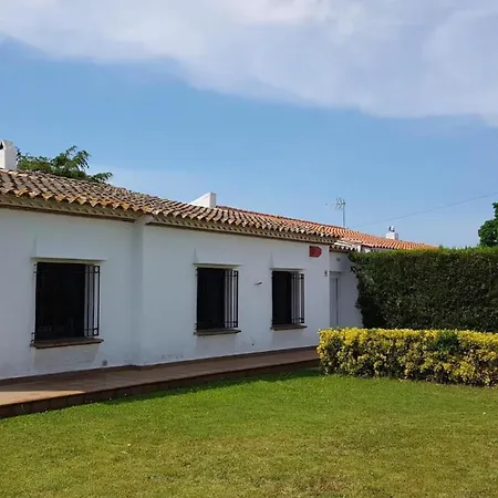Haus Mit Gemeinschaftsbadewanne In Torroella Montgri Holiday home *