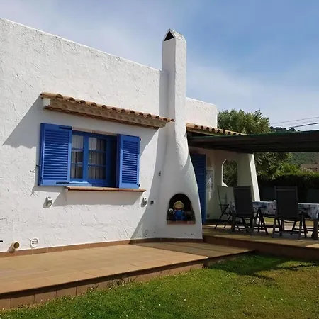 Haus Mit Gemeinschaftsbadewanne In Torroella Montgri Holiday home