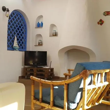 Haus Mit Gemeinschaftsbadewanne In Torroella Montgri Holiday home *
